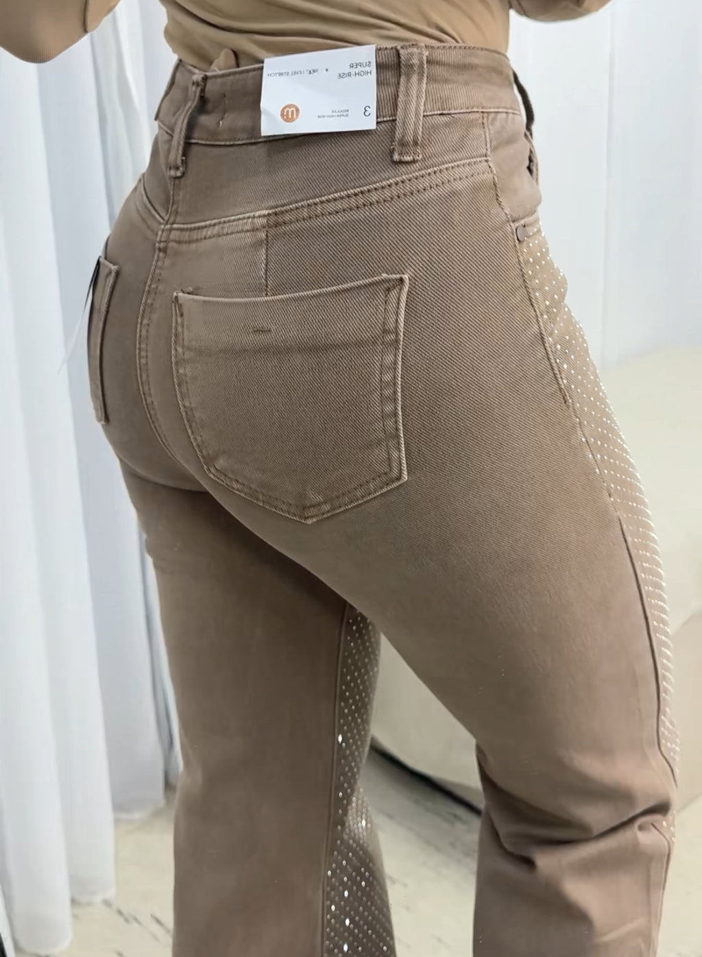 Pantalón de brillos