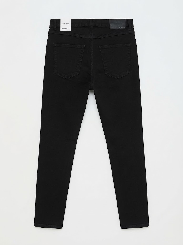 Pull and bear
